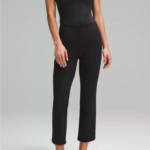 Lululemon smooth fit pull on cropped pant size 6